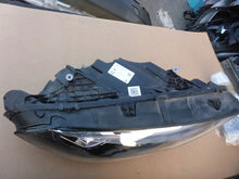 Laden Sie das Bild in den Galerie-Viewer, Frontscheinwerfer Mercedes-Benz W247 A2479063604 LED Rechts Headlight SCH5557930374jb