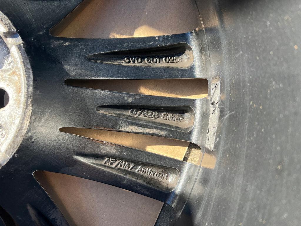 1x Alufelge 19 Zoll 8.0" 5x112 44ET 3V0601025AF Skoda Superb Rim Wheel