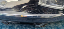 Laden Sie das Bild in den Galerie-Viewer, Frontscheinwerfer Renault Talisman 260607797R Links Scheinwerfer Headlight SCH5834100634tl