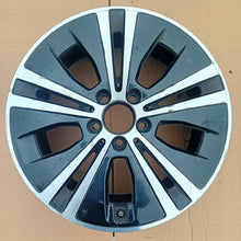 Load image into Gallery viewer, 1x Alufelge 17 Zoll 7.5&quot; 5x112 40ET A2134015100 Mercedes-Benz W213 Rim Wheel