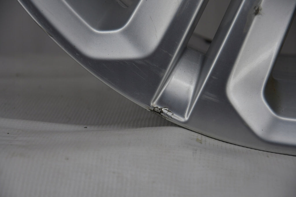 1x Alufelge 19 Zoll 9.0" 5x112 33ET 5N0601025T VW Rim Wheel