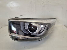 Laden Sie das Bild in den Galerie-Viewer, Frontscheinwerfer Kia III Links Scheinwerfer Headlight SCH1410518547lg