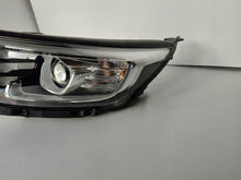 Laden Sie das Bild in den Galerie-Viewer, Frontscheinwerfer Kia Stonic 92101-H8 Links Scheinwerfer Headlight