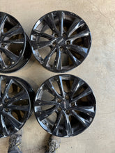 Load image into Gallery viewer, 4x Alufelge 17 Zoll 7.0" 5x114.3 50ET Glanz Schwarz KBA49962 Rim Wheel FEL8865008779pu