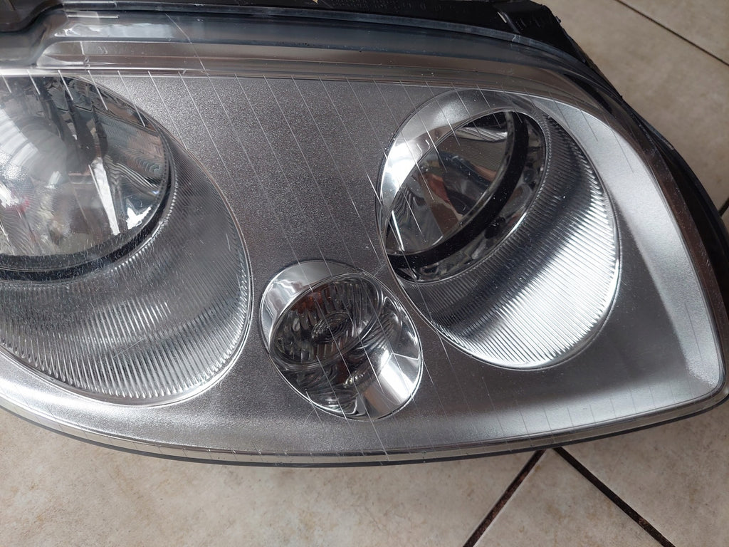Frontscheinwerfer VW Caddy III Touran 2K0941006 Rechts Scheinwerfer Headlight SCH8273775235yo
