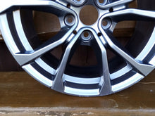 Laden Sie das Bild in den Galerie-Viewer, 1x Alufelge 17 Zoll 7.5&quot; 5x120 30ET 6883518 Bmw Rim Wheel