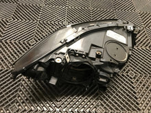 Laden Sie das Bild in den Galerie-Viewer, Frontscheinwerfer BMW 5 F10 Xenon Links Scheinwerfer Headlight SCH4791005714xl