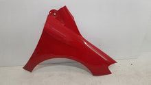 Laden Sie das Bild in den Galerie-Viewer, Kotflügel Mercedes-Benz W246 Vorne Rechts