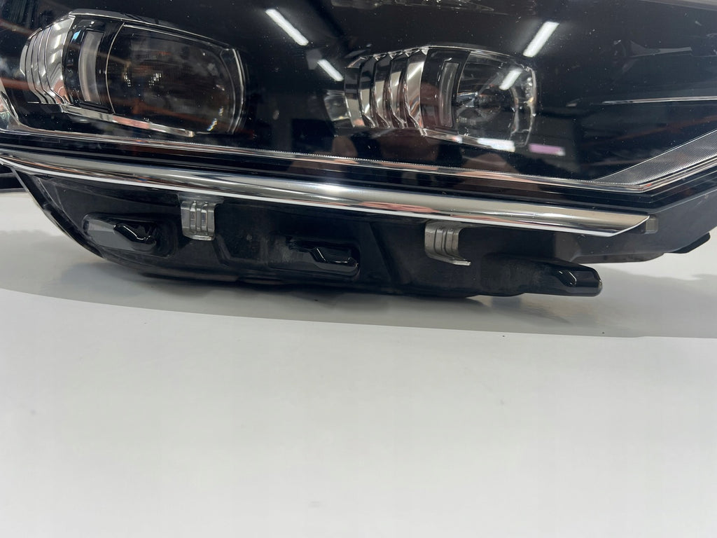 Frontscheinwerfer VW Passat B8 3G1941114J Full LED Ein Stück (Rechts oder Links)