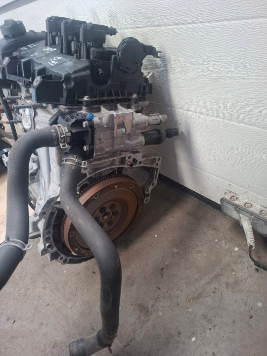 Motor Peugeot 208 II HM05 1.2 VTI 58TKm Benzin Engine Unkomplett MOT9308874341uz