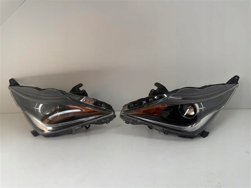 Frontscheinwerfer Toyota Aygo LED Ein Satz Scheinwerfer Headlight SCH4836658738wi