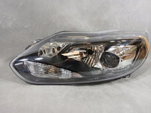 Laden Sie das Bild in den Galerie-Viewer, Frontscheinwerfer Ford Focus BM51-13006-JB Xenon Links Scheinwerfer Headlight SCH5066873873gy