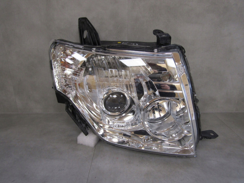 Frontscheinwerfer Mitsubishi Pajero IV Xenon Rechts Scheinwerfer Headlight