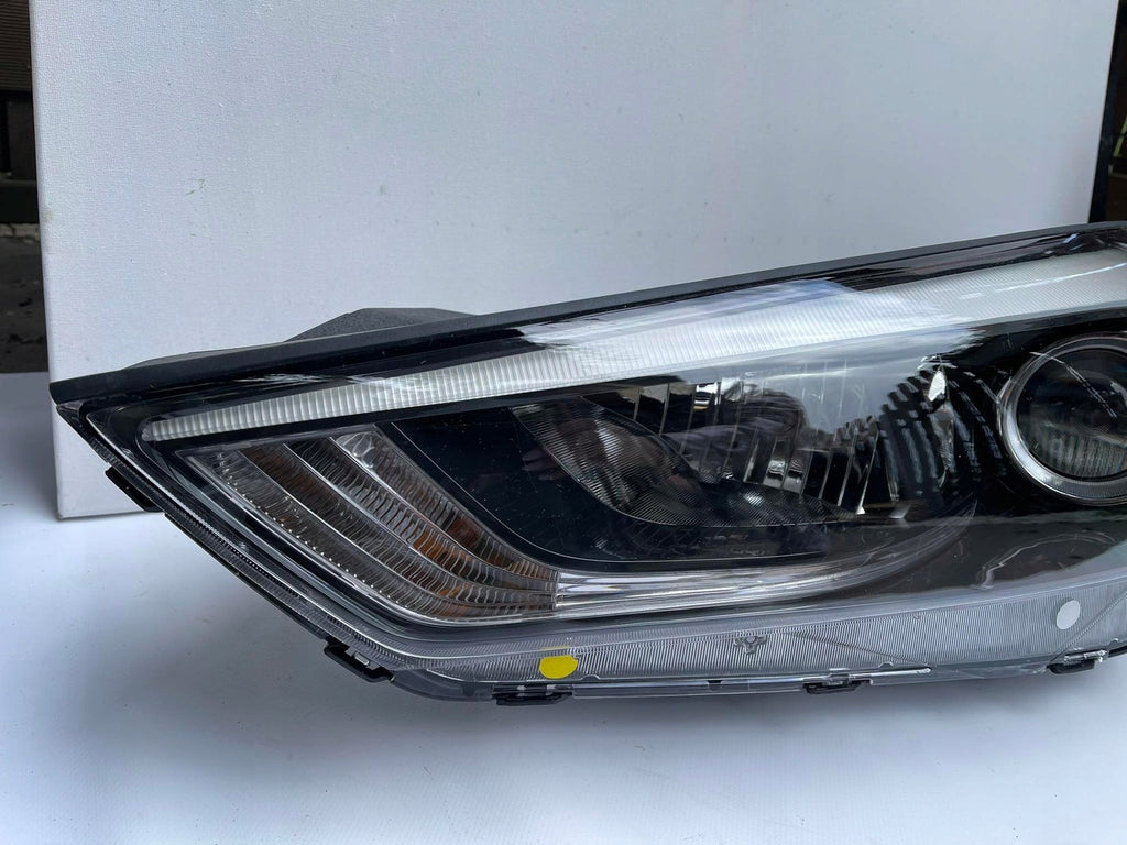 Frontscheinwerfer Hyundai Tucson D7921-21110 D7921-22010 Links Headlight