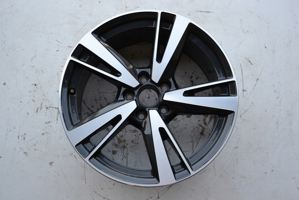 1x Alufelge 18 Zoll 8.0" 5x112 46ET Glanz Silber 8Y0601025N Audi A3 Mg Rim Wheel FEL5315817831mc