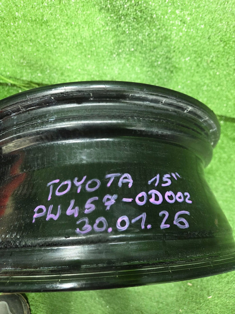 1x Alufelge 15 Zoll PW457-0D002 Toyota Yaris Rim Wheel FEL9786816912yw