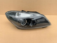 Laden Sie das Bild in den Galerie-Viewer, Frontscheinwerfer Skoda Fabia II Rechts Scheinwerfer Headlight SCH7303313420rg