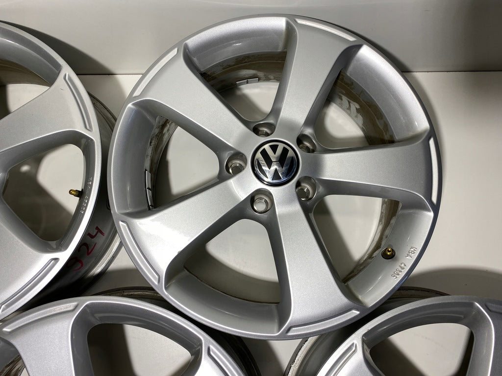 4x Alufelge 17 Zoll 6.5" 5x112 39ET Glanz Silber 1K8071497 VW Scirocco Rim Wheel FEL7071217352ai