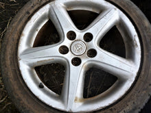 Laden Sie das Bild in den Galerie-Viewer, 1x Alufelge 17 Zoll 7.0&quot; 5x114.3 42611-0F080-A Toyota Avensis Rim Wheel