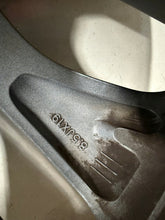 Load image into Gallery viewer, 1x Alufelge 19 Zoll 8.5" 5x114.3 52910-J5250 Kia Stinger Rim Wheel FEL2648523769od