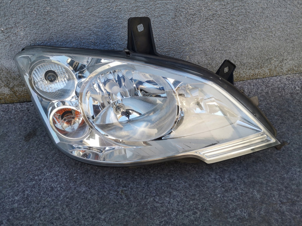 Frontscheinwerfer Mercedes-Benz Vito W639 A6398201961 Rechts Headlight SCH7090318290bi