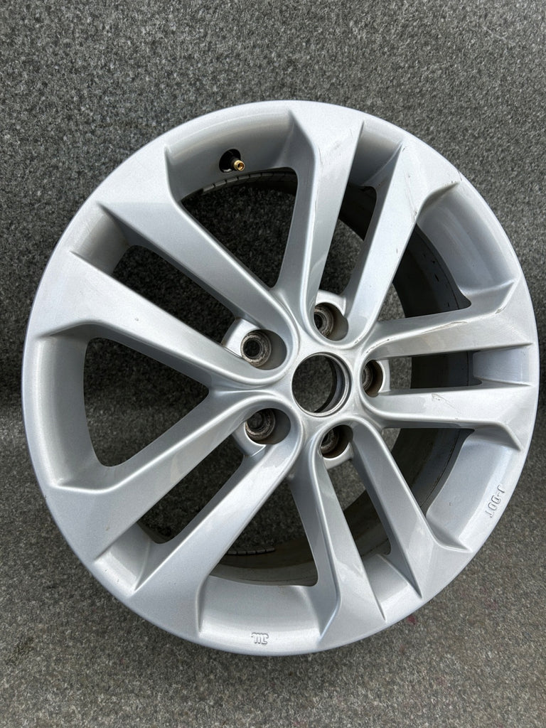 1x Alufelge 17 Zoll 7.0" 5x114.3 1KK2BSP38 Nissan Juke F15 Rim Wheel FEL4522202867vy