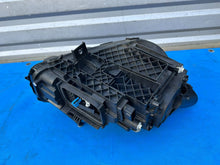 Laden Sie das Bild in den Galerie-Viewer, Frontscheinwerfer Mercedes-Benz A2479060505 LED Links Scheinwerfer Headlight SCH6913905235ld