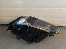 Load image into Gallery viewer, Frontscheinwerfer BMW E60 E61 6928022 Xenon Rechts Scheinwerfer Headlight