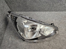 Laden Sie das Bild in den Galerie-Viewer, Frontscheinwerfer Mitsubishi Space W Star W0504SCZ W0504 Rechts Headlight SCH3691774703re