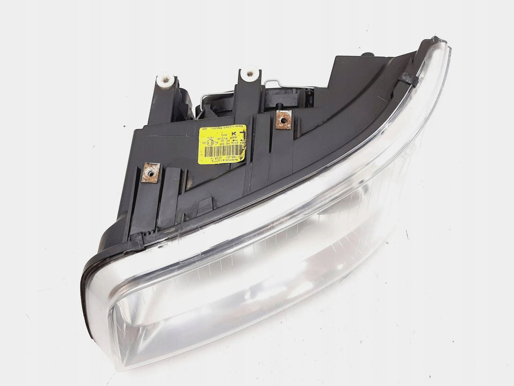 Frontscheinwerfer VW Transporter Caravelle 0301195201 Links Headlight SCH5611869403tp