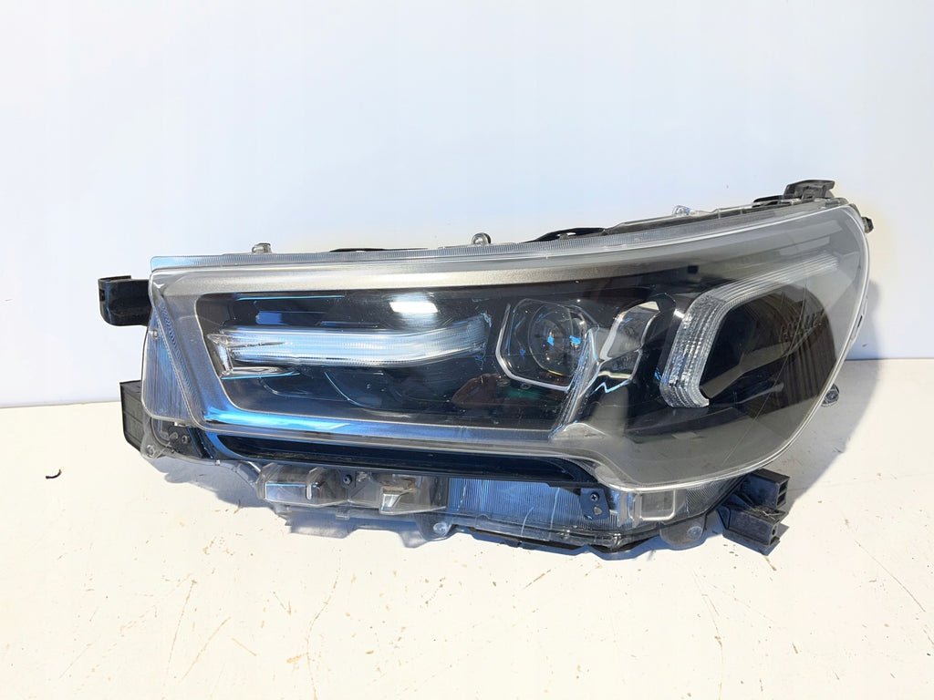 Frontscheinwerfer Toyota Hilux VIII LED Links Scheinwerfer Headlight SCH3047144379wx