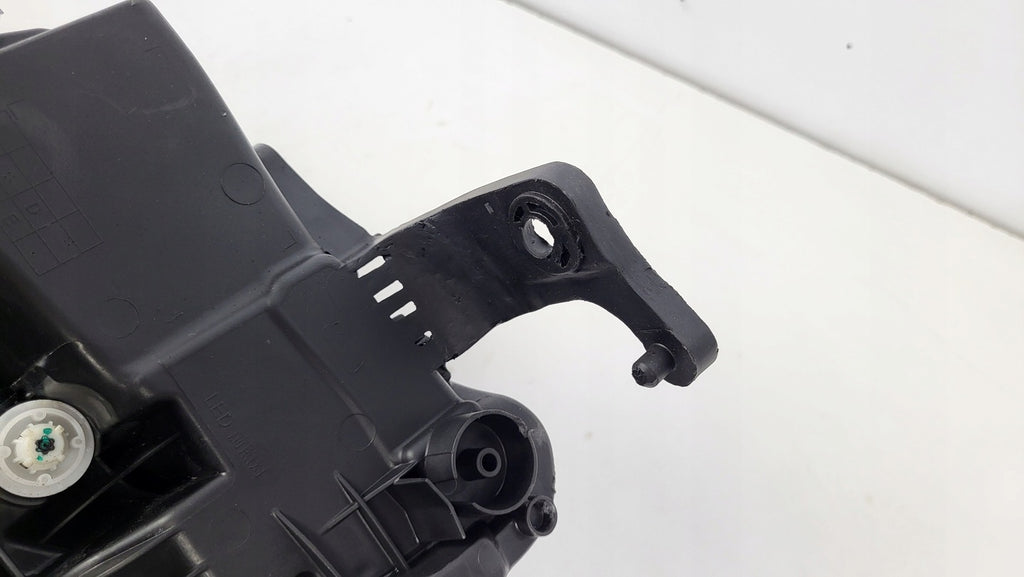 Frontscheinwerfer Volvo 80000628-KUD Rechts Scheinwerfer Headlight SCH8477748411ux