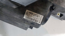 Laden Sie das Bild in den Galerie-Viewer, Frontscheinwerfer VW Passat B7 90003373 Rechts Scheinwerfer Headlight SCH2579410188uu