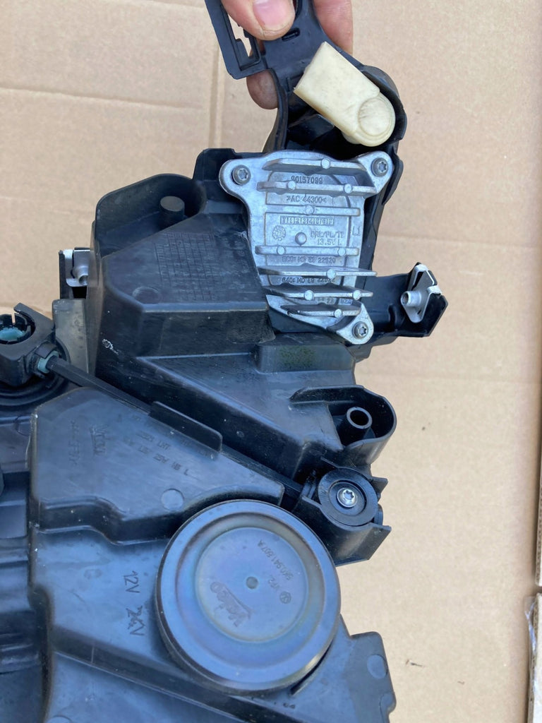 Frontscheinwerfer VW Golf VIII 5H1041005 Links Scheinwerfer Headlight SCH8673130089ew