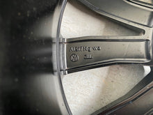 Load image into Gallery viewer, 1x Alufelge 18 Zoll 7.0" 5x112 45ET 2G0601025AB VW T-Roc Rim Wheel FEL5288550421yd