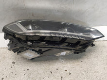Laden Sie das Bild in den Galerie-Viewer, Frontscheinwerfer VW Touran 5TB941082D LED Rechts Scheinwerfer Headlight SCH6846149858up