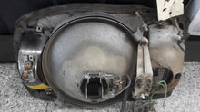 Laden Sie das Bild in den Galerie-Viewer, Frontscheinwerfer Mercedes-Benz W114 Rechts Scheinwerfer Headlight SCH2298013040nt