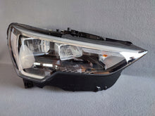 Laden Sie das Bild in den Galerie-Viewer, Frontscheinwerfer Audi Q3 83A941012 1090025 LED Rechts Scheinwerfer Headlight