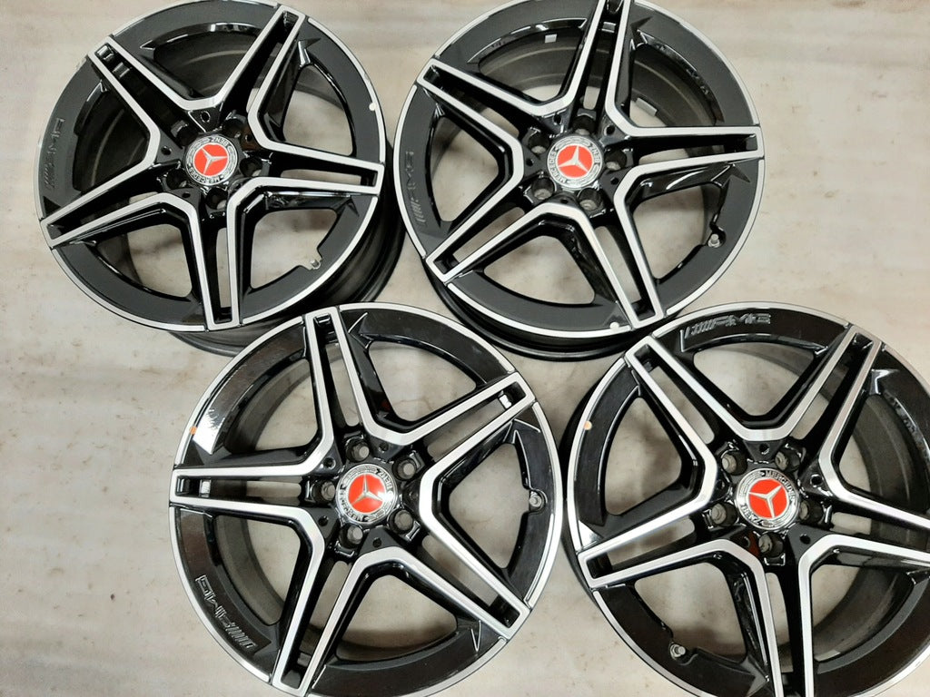 4x Alufelge 18 Zoll 8.0" 5x112 40ET Glanz Schwarz A1774014000 Mercedes-Benz W177 FEL1371558880ql