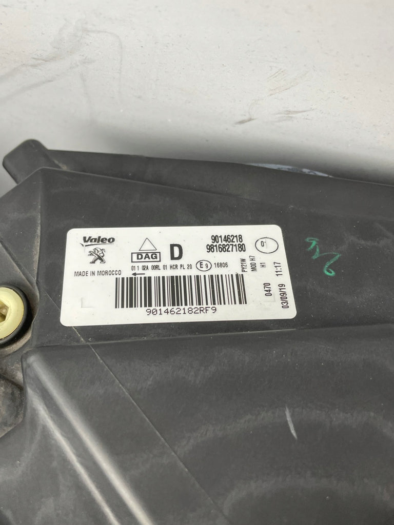 Frontscheinwerfer Peugeot Partner Rifter 90146217 Ein Satz Headlight SCH4743657832jv