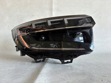 Laden Sie das Bild in den Galerie-Viewer, Frontscheinwerfer Renault 260100650R 1EX27731EX01515002 Rechts Headlight SCH1257398067za