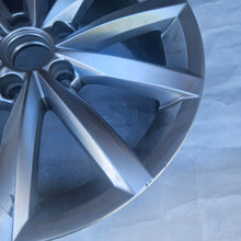 Laden Sie das Bild in den Galerie-Viewer, 1x Alufelge 17 Zoll 7.0" 5x112 34ET Glanz Silber 5N0601025AN VW Tiguan Rim Wheel FEL6836723591sk