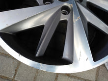 Load image into Gallery viewer, 1x Alufelge 18 Zoll 7.5&quot; 5x112 51ET Glanz Grau 5F0601025E Mg Leon Rim Wheel