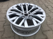 Load image into Gallery viewer, 1x Alufelge 18 Zoll 8.0&quot; 5x112 25ET Glanz Silber 760601025H VW Touareg Rim Wheel