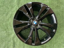 Laden Sie das Bild in den Galerie-Viewer, 1x Alufelge 18 Zoll 7.5" 5x112 51ET Glanz Schwarz 6885381 BMW F39 X1 F48 FEL8803931593rv
