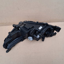 Load image into Gallery viewer, Frontscheinwerfer Toyota Hilux 1EJ923368 LED Rechts Scheinwerfer Headlight SCH2067235245sh