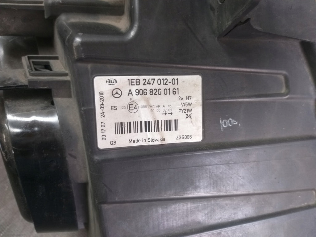 Frontscheinwerfer Mercedes-Benz Sprinter A9068200161 Links Headlight