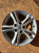 Laden Sie das Bild in den Galerie-Viewer, 1x Alufelge 16 Zoll 6.5&quot; 5x114.3 PZ474-T0675 Toyota Rim Wheel