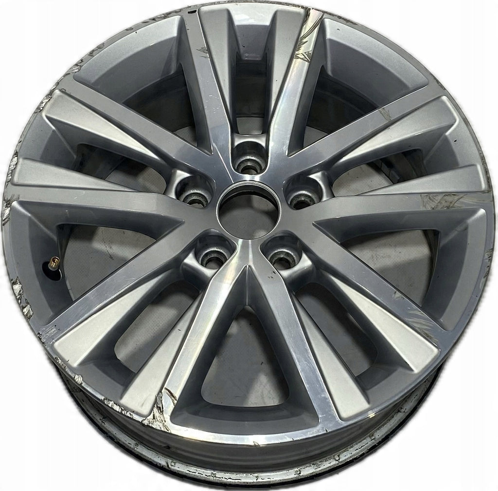 1x Alufelge 15 Zoll 6.0" 5x100 40ET Glanz Silber 6R0601025 VW Polo Rim Wheel