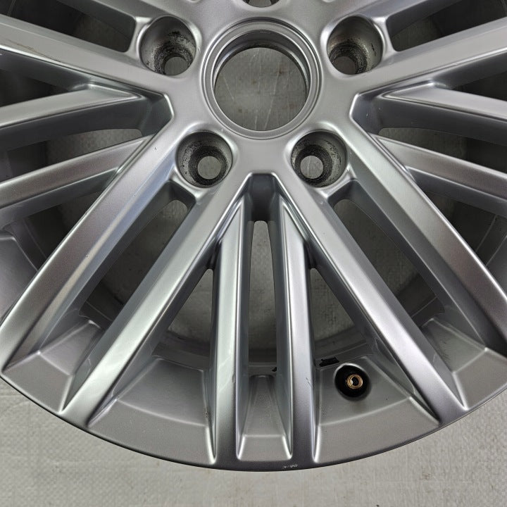 1x Alufelge 16 Zoll 6.5" 5x112 46ET 5G0601025AT VW Passat Touran Golf Caddy FEL8107623099uq